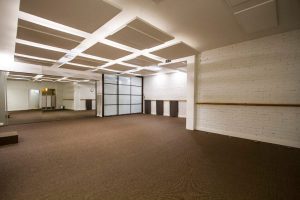 sala1-bikram-yoga-malasana-madrid